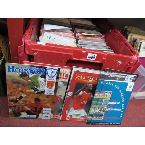 1085 - Sporting Memorabilia - Arsenal Programmes 1990's and Later, mainly homes, Finals 1994 v. Parma, 95 v... 