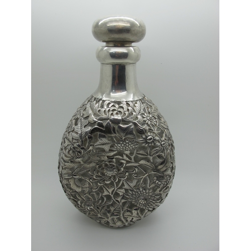 1 - A XX Century Yuan Shun Chinese Export Stoppered Decanter, the dimpled glass decanter allover profuse... 