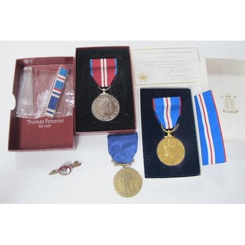 462 - WWII Norwegian King Haakon VII Freedom Medal with Ribbon, Queen Elizabeth II boxed Gold and Diamond ... 