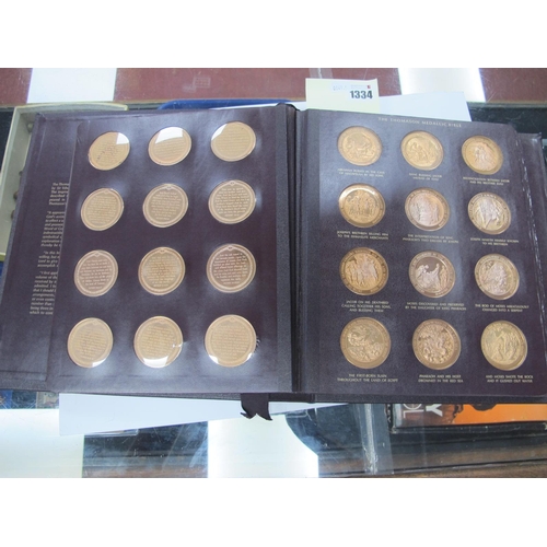 1334 - The Thomason Medallic Bible Franklin Mint Version 1970, complete set of sixty medallions in bronze 4... 