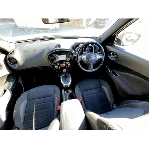 1000 - 2017 [DV67 RLU] Nissan Juke SUV, 1.6 petrol N-Connecta 5-door Xtronic in black with Automatic Gearbo... 