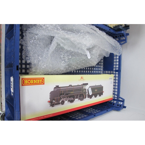 277 - Two Hornby (China) 'OO' Gauge/4mm Steam Locomotives, requiring attention of tender/loco connection, ... 