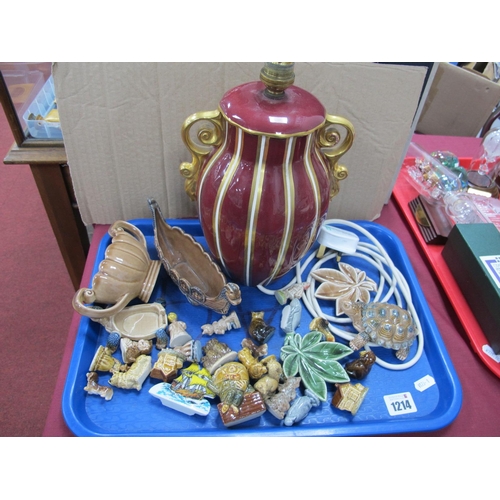 1214 - Wade - 'Empress' Lamp, Mayflower Snippet No 1, long boat, Whimsies, etc:- One Tray.