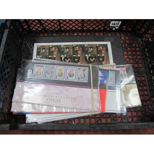 1427 - An Accumulation of Mint G.B Decimal Presentation Packs, plus a mint mini sheet of 2004 'Woodland Ani... 