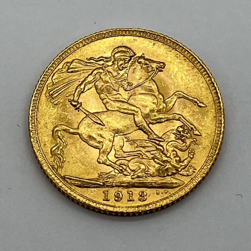 120 - 1913 George V Gold Sovereign.