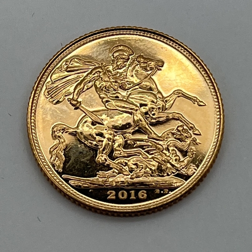 121 - 2016 QEII Gold Sovereign.