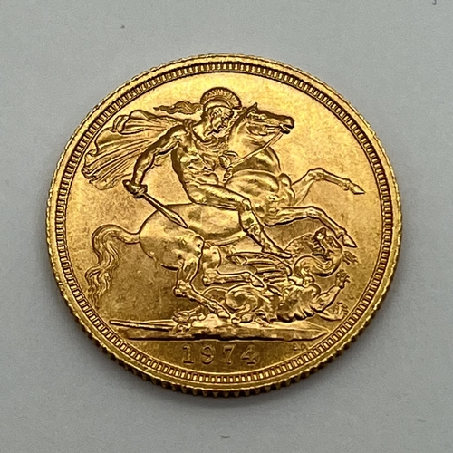 122 - 1974 QEII Gold Sovereign.