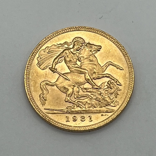 137 - 1931 George V Gold Sovereign, Pretoria Mint.