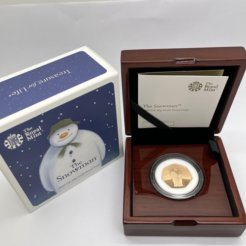 171 - Royal Mint 2019 Gold Proof The Snowman 50p Coin, boxed with certificate of authenticity, 38 of 600, ... 