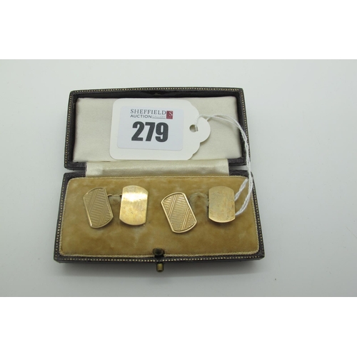 279 - A Pair of 9ct Gold Cufflinks, the rectangular panels, part engine turned, on chain connections (5gra... 