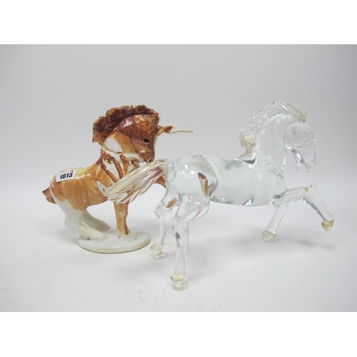 1013 - A Murano Glass Sculpture of a Horse, with gilt details, etched mark, 29cm long; A Paula Humphris Pot... 