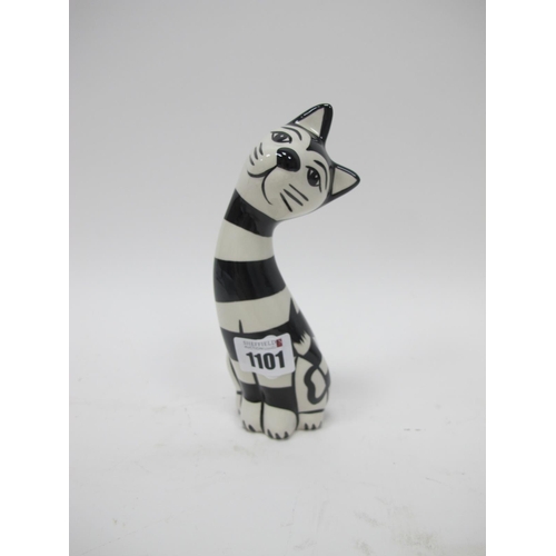 1101 - Lorna Bailey - Humbug the Cat, 18cm high.