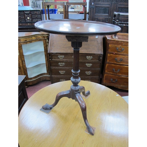 1528 - An XVIII Century Mahogany Pedestal Table, with circular dish top on turned pedestal and cabriole leg... 