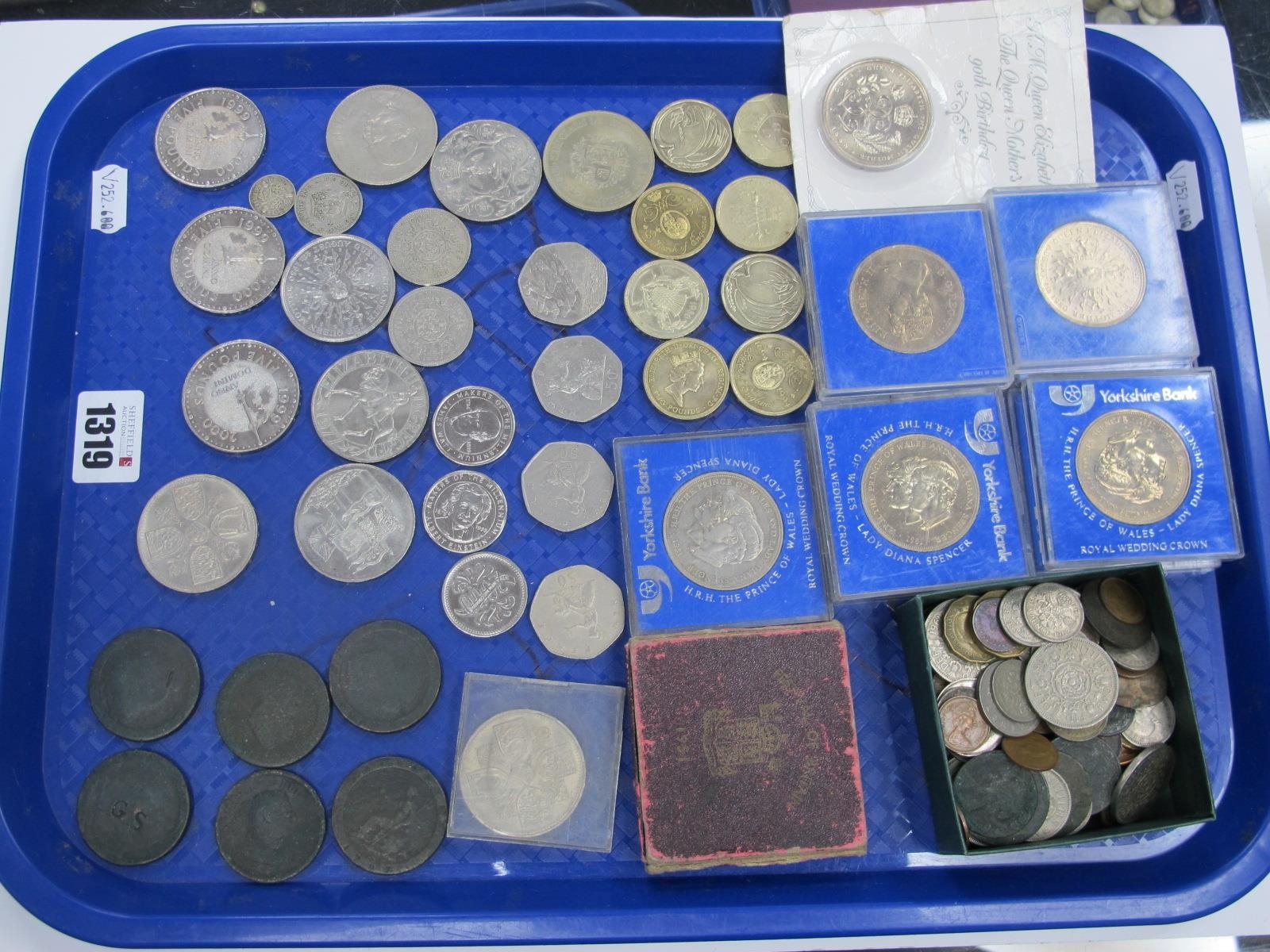 A Collection Of Mixed G.B Coinage, Includes £5 Coins, Commemorative ...