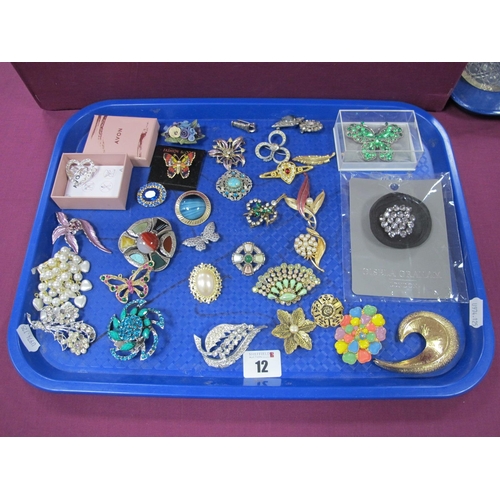 12 - Assorted Costume Jewellery, including Gisela Graham, 'Miracle', etc :- One Tray