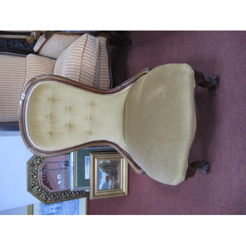 1517 - A XIX Century Mahogany Spoon Back Chair, with cabriole legs, scroll feet.