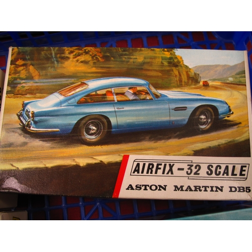 419 - Four Airfix 33 Scale Plastic Model Kits, comprising of GB Sports, Mercedes 280 SL, Ford Escort, Asto... 