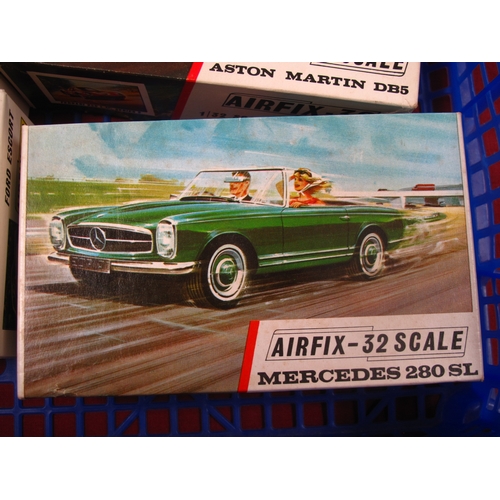 419 - Four Airfix 33 Scale Plastic Model Kits, comprising of GB Sports, Mercedes 280 SL, Ford Escort, Asto... 