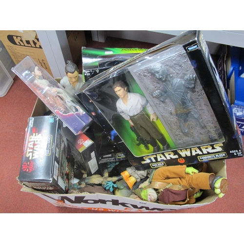 488 - Five Boxed Star Wars Figures, to include Sith Lords, Han Solo as prisoner and others, selection of S... 