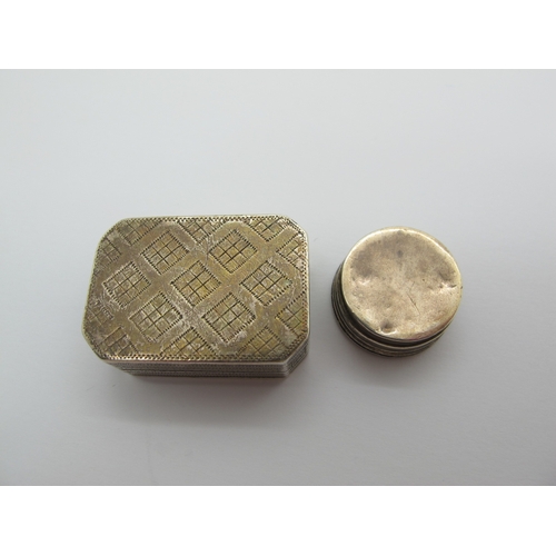 22 - A Hallmarked Silver Vinaigrette, Thomas Phipps & Edward Robinson, London 1804, of rectangular form w... 