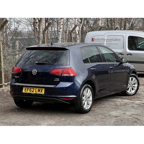 1001 - 2013 [EF62 LMX] Volkswagen Golf 5-door hatchback 1.6 TDI Bluemotion Tech SE, in blue, manual gearbox... 