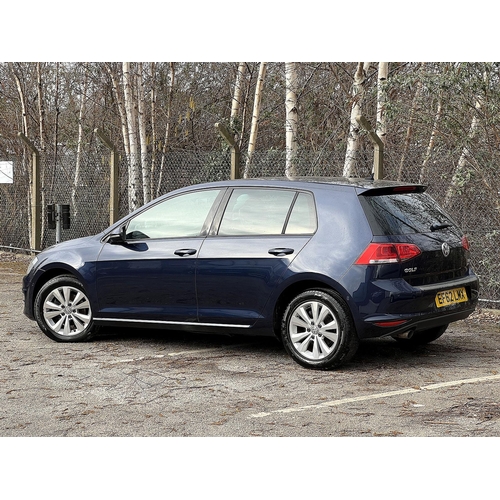 1001 - 2013 [EF62 LMX] Volkswagen Golf 5-door hatchback 1.6 TDI Bluemotion Tech SE, in blue, manual gearbox... 