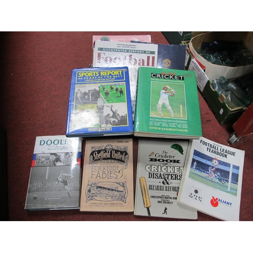 1043 - A Small Collection of Sporting Books, including Dooley! The Autobiography of a Soccer Legend, Sheffi... 