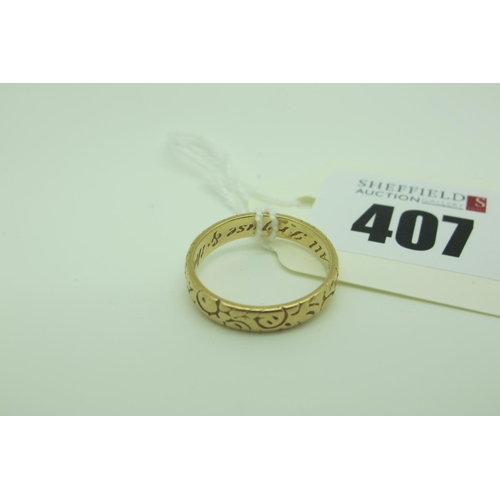 407 - A 14ct Gold Patterned Band, detailed inside 