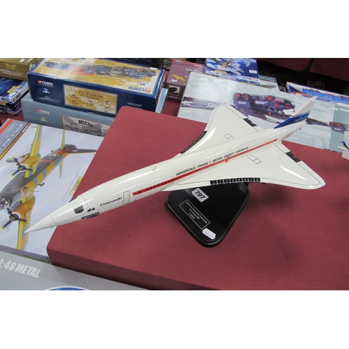 707 - A Bravo Delta Models, display model of BAC/Aerospace Concorde prototype 002 G-BSST, 61cm length, box... 