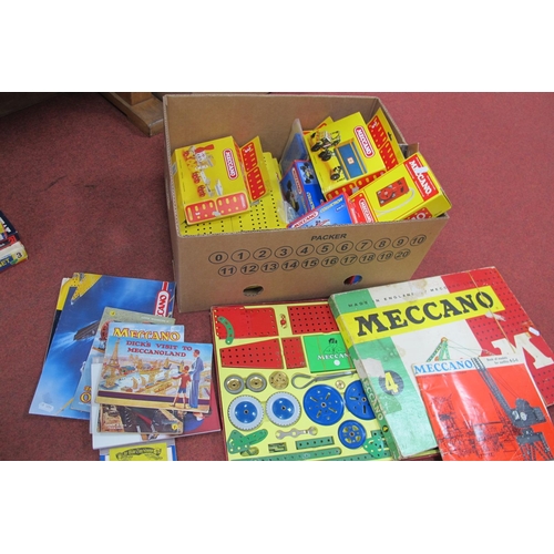 788 - A Collection of Meccano Sets and Components, to include set No.4, Meccano carry case, #2202 Racing C... 