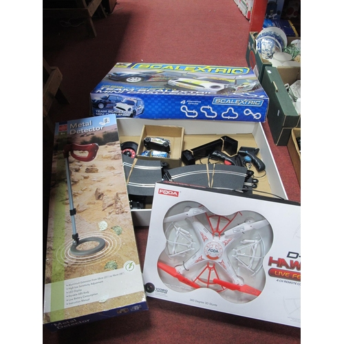 1125 - Scalextric Mini Challenge, Edu Metal Detector, Foda Live Feed Drone, all boxed. (3)