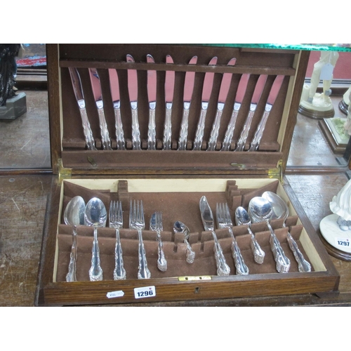 1296 - Oneida Silver Plated Cutlery, in a wooden canteen.
