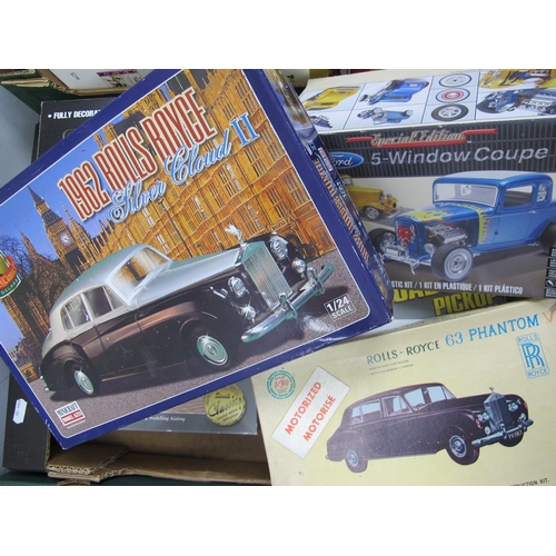 417 - Seven Plastic Model Car Kits by Revell, Lindberg, AMT, Paramount Minicraft, to include Lindberg 1:32... 