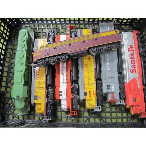 449 - Six 'HO' Gauge U.S.A Outline Diesel SD40/SD45 Co-Co Locomotives, unboxed 'Santa Fe, Union Pacific, S... 