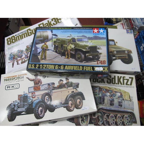 453 - Five Plastic 'Military Themed' Model Kits by Tamiya, Lee, Riko, to include Tamiya 1.35 8 Ton Semi Tr... 