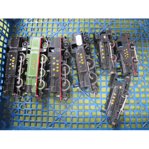 456 - Four 'OO' Gauge/4mm Unboxed Tank Steam Locomotives, two Hornby Dublo 2 rail EDL17, Class N2 0-6-2 L,... 