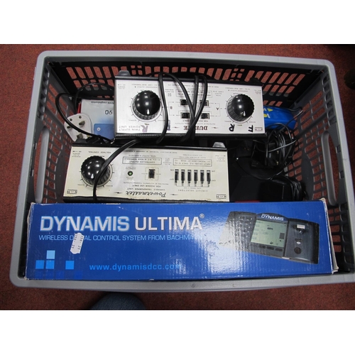 654 - A Bachmann 'Dynamis Ultima' Digital Control System, boxed with instructions plus a Hornby System 90 ... 