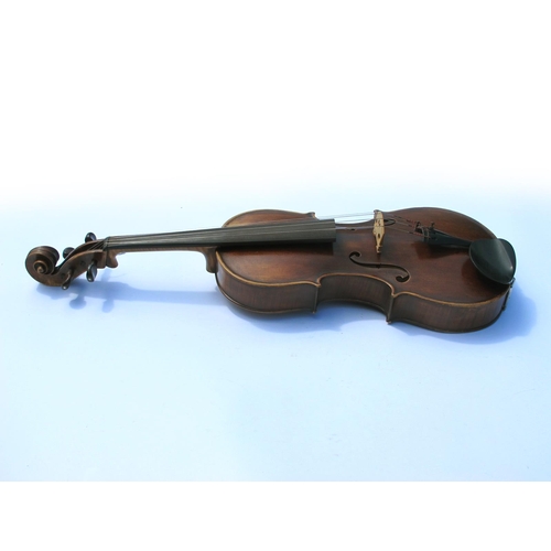 1325 - A Fine English Viola, made by William Robinson, Plumstead London, in 1925, signed internally to the ... 