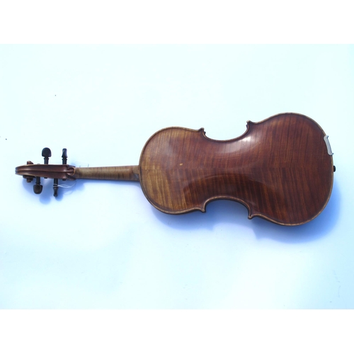 1325 - A Fine English Viola, made by William Robinson, Plumstead London, in 1925, signed internally to the ... 