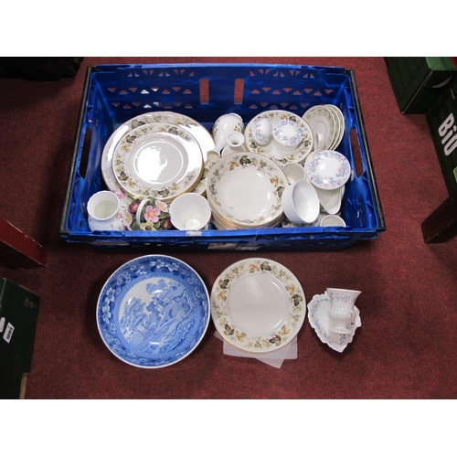 1086 - Doulton 'Larchmont', Wedgwood, Coalport, Copeland Spode's tower fruit bowl:- One Box.