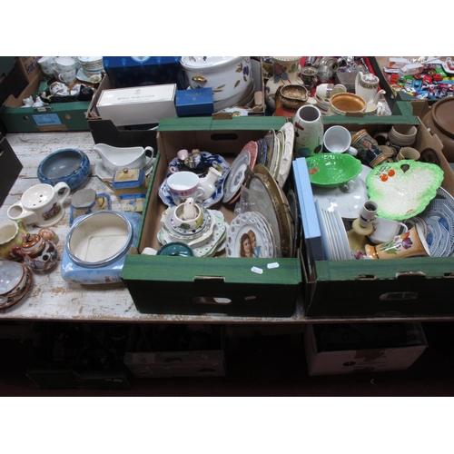 1120 - Quantity of Ceramics, to include Wedgwood the 'Baby Owl' plates, Beswick leaf design plate and dish ... 