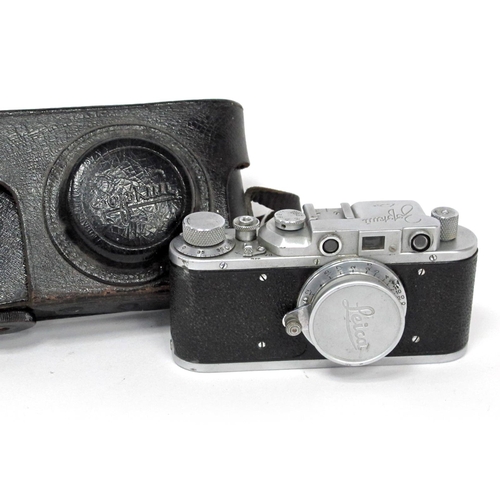 LEICA - Kazu A Zopkuu Camera 'Zorki' Russian No 573217, with lens 1:3.5 f