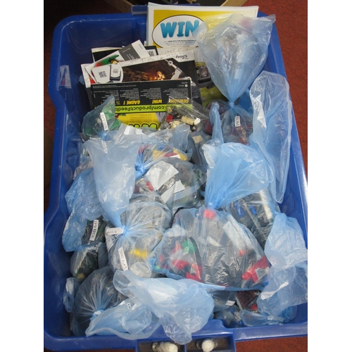 616 - A Quantity of Loose Lego Pieces, mostly bagged and sorted by type/set, Marvel and Star Wars themes n... 