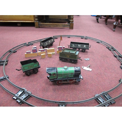 1420 - Hornby 'O' Gauge Clockwork M1 0-2-0 Locomotive and Tender, in green running no 3435, with Southern '... 