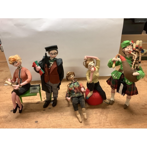 1424 - Five 1950's Klumpe of Spain Dolls, includes Piper with paper label, etc.