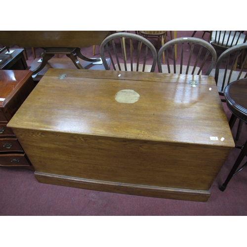 1538 - Oak Pine Blanket Box, with a hinged lid, on a plinth base, 122cm wide.