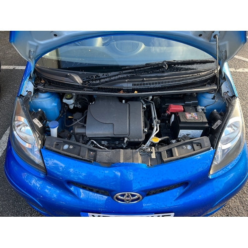 1000 - 2009 [YP59 XWE] Toyota Aygo 1.0 VVT-i (petrol) 5-door hatchback in blue with 26,970 miles. MOT expir... 