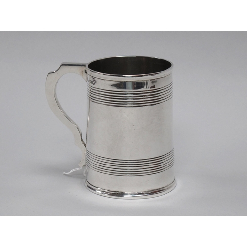 29 - A Victorian Hallmarked Silver Mug, Henry John Lias & Henry John Lias, London 1877, of tapering cylin... 