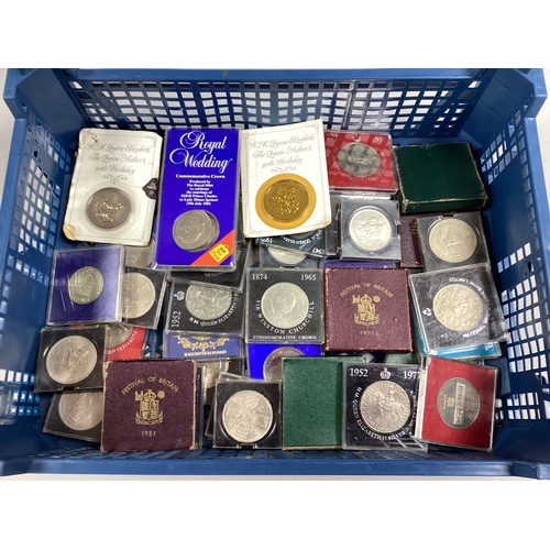 36 - Large Collection Of GB Commemorative Coins, 1977 Jubilee Crowns, Churchill, Charles and Diana etc, a... 