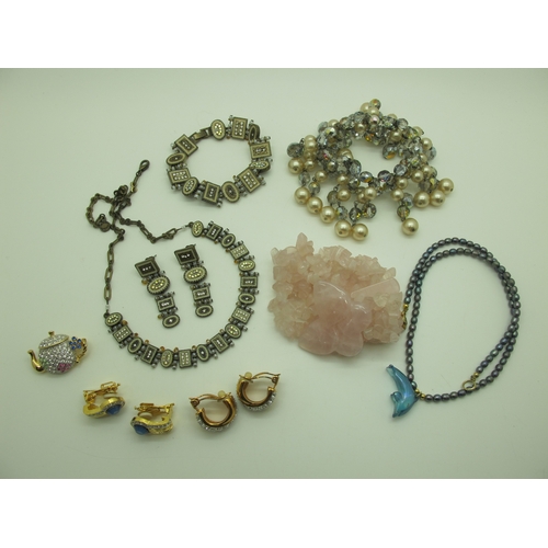 184 - A Collection of Modern Costume Jewellery, to include Bulter & Wilson belt, necklace and earring set,... 